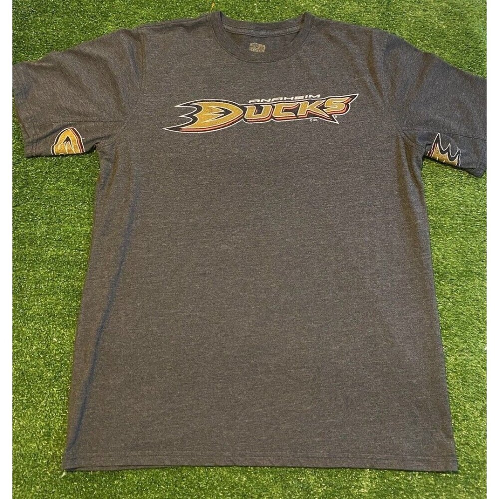 Anaheim Ducks shirt mens large gray Y2K retro short sleeve Hand High NHL 26